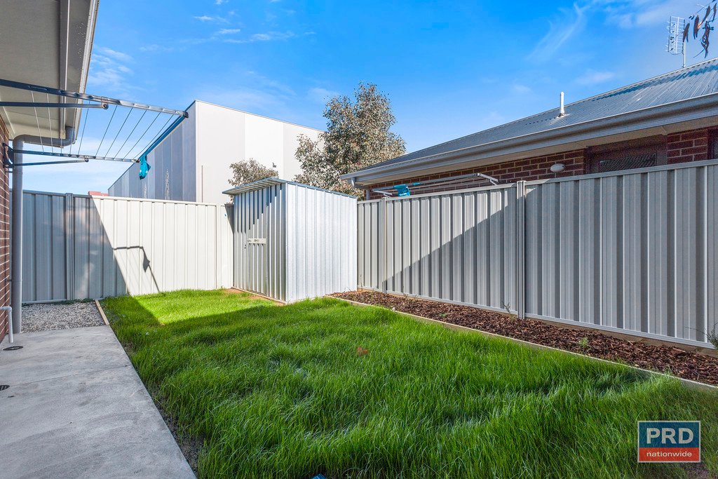 3/8 Julian Court EPSOM 15