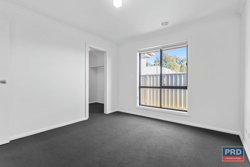 3/8 Julian Court EPSOM 21