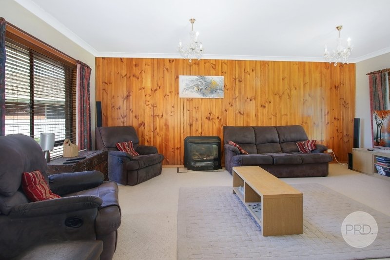 38 Julie Place LAVINGTON 2