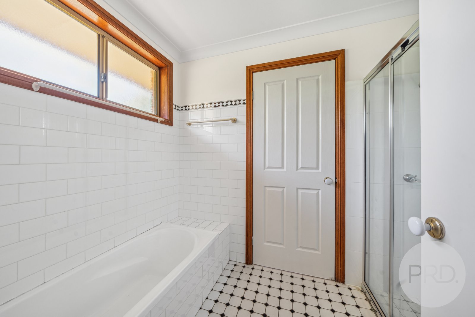 3/8 Kenneally Street KOORINGAL 8