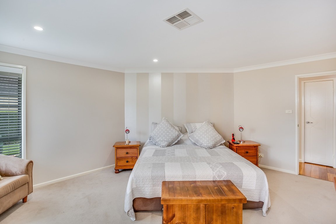 38 Kestrel Avenue SALAMANDER BAY 13