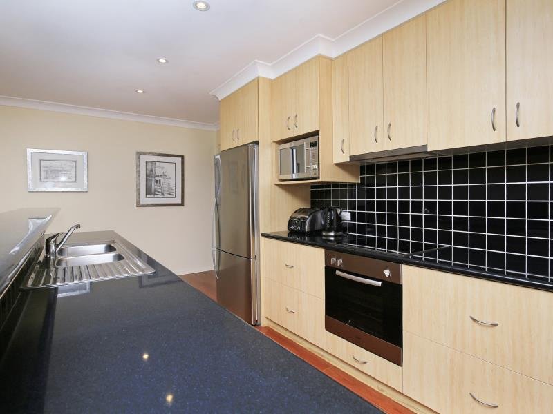 38 Kimba Drive GLENFIELD PARK 2