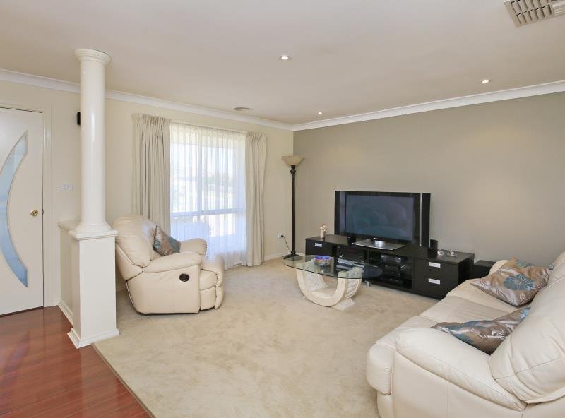 38 Kimba Drive GLENFIELD PARK 3