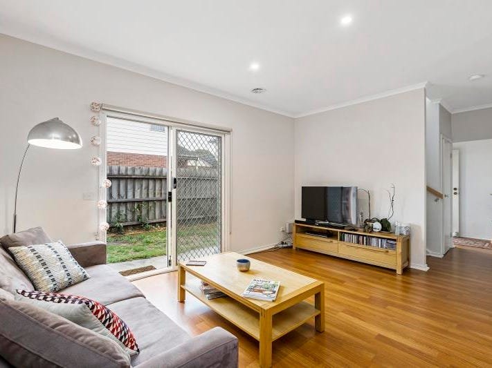 Gallery: 38 Kingsville Street