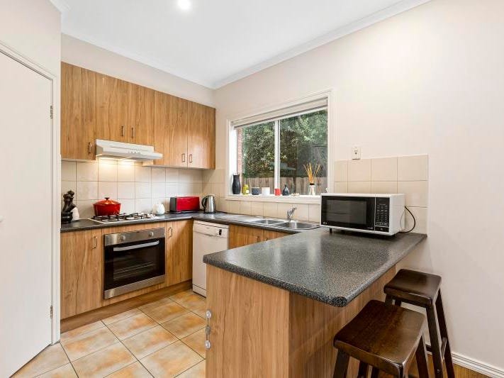 Gallery: 38 Kingsville Street