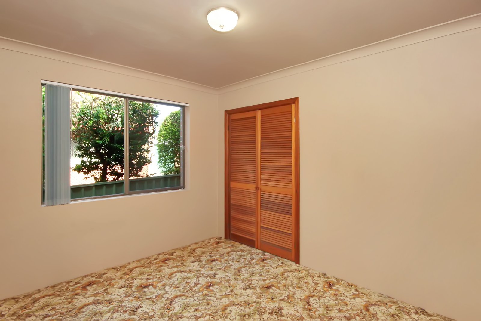 38 Lake Street LAURIETON 7