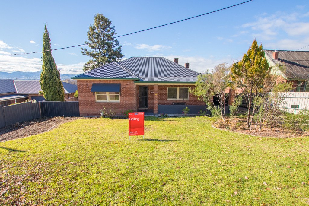 38 Lambie Street TUMUT 1