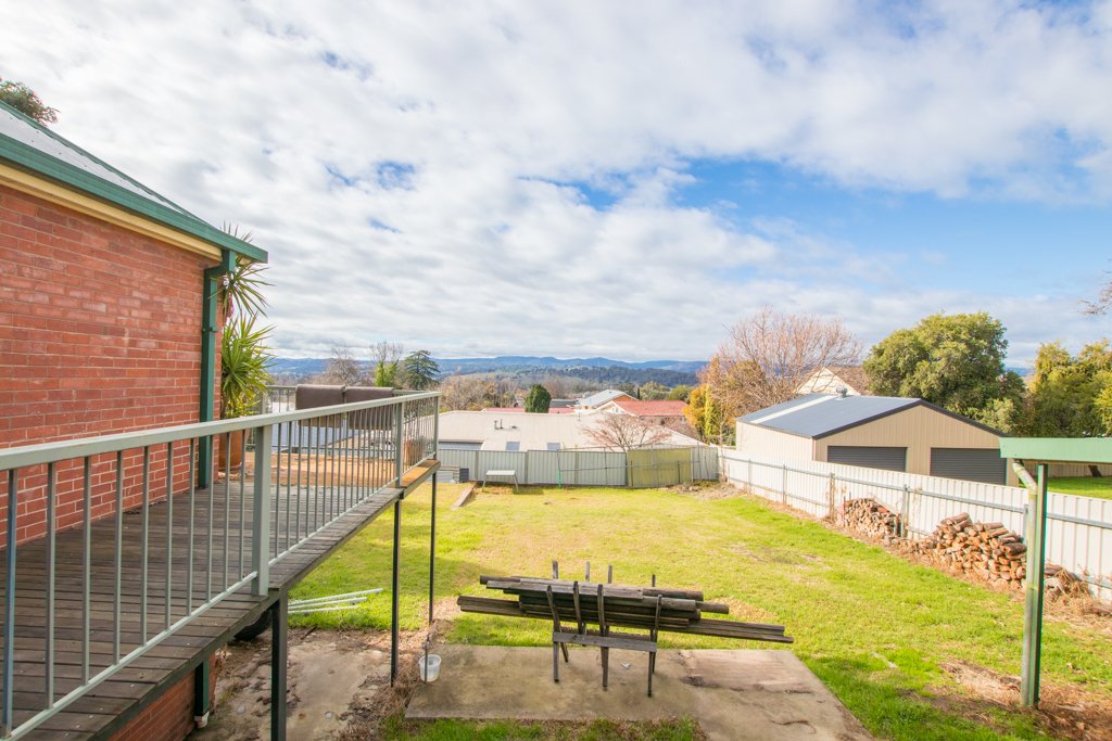 38 Lambie Street TUMUT 19