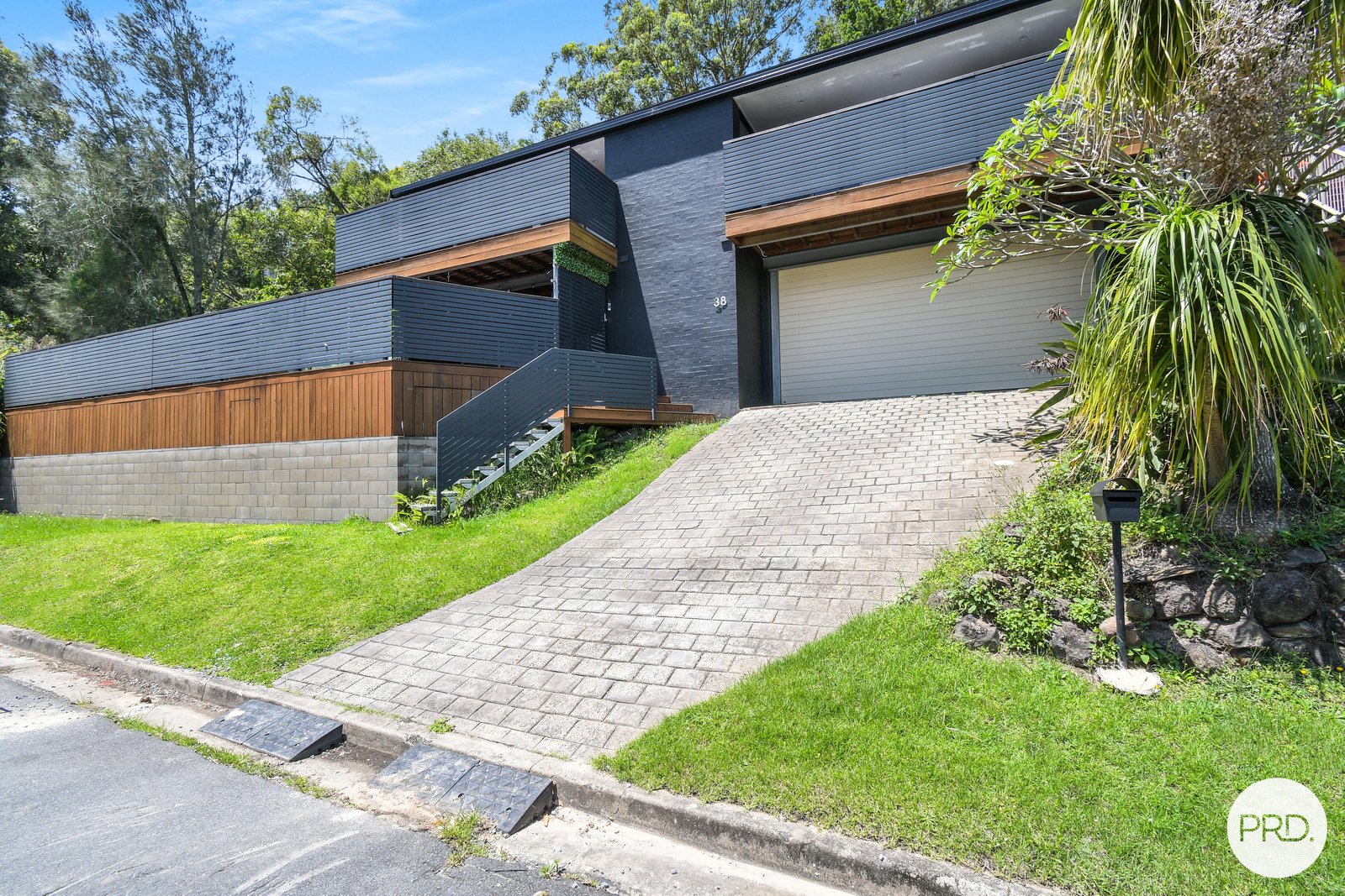 38 Leeward Terrace TWEED HEADS 13