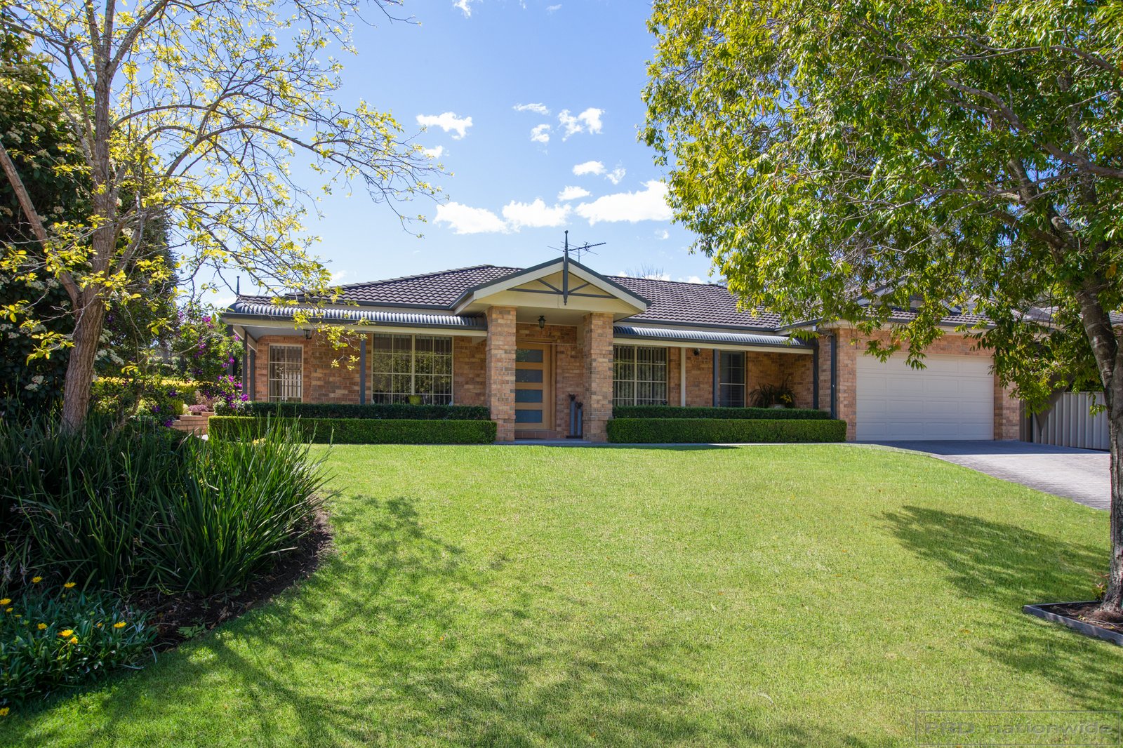 38 Leinster Circuit ASHTONFIELD 1