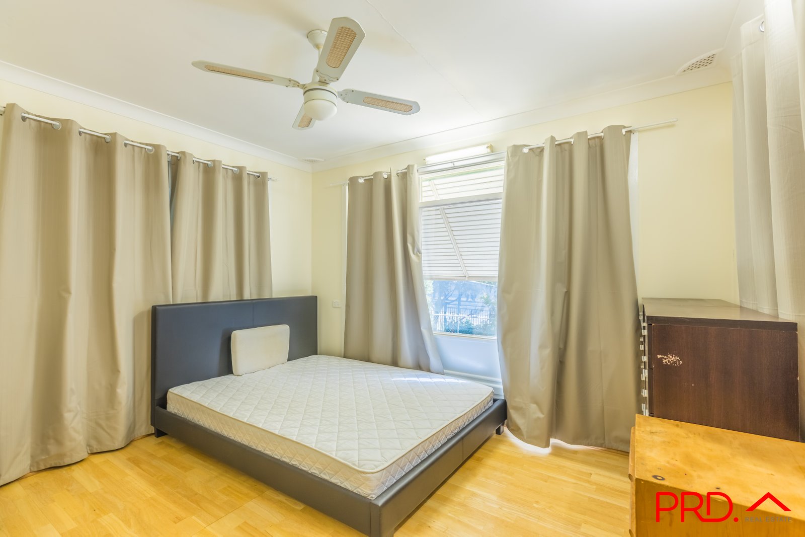 38 Manilla Road TAMWORTH 7