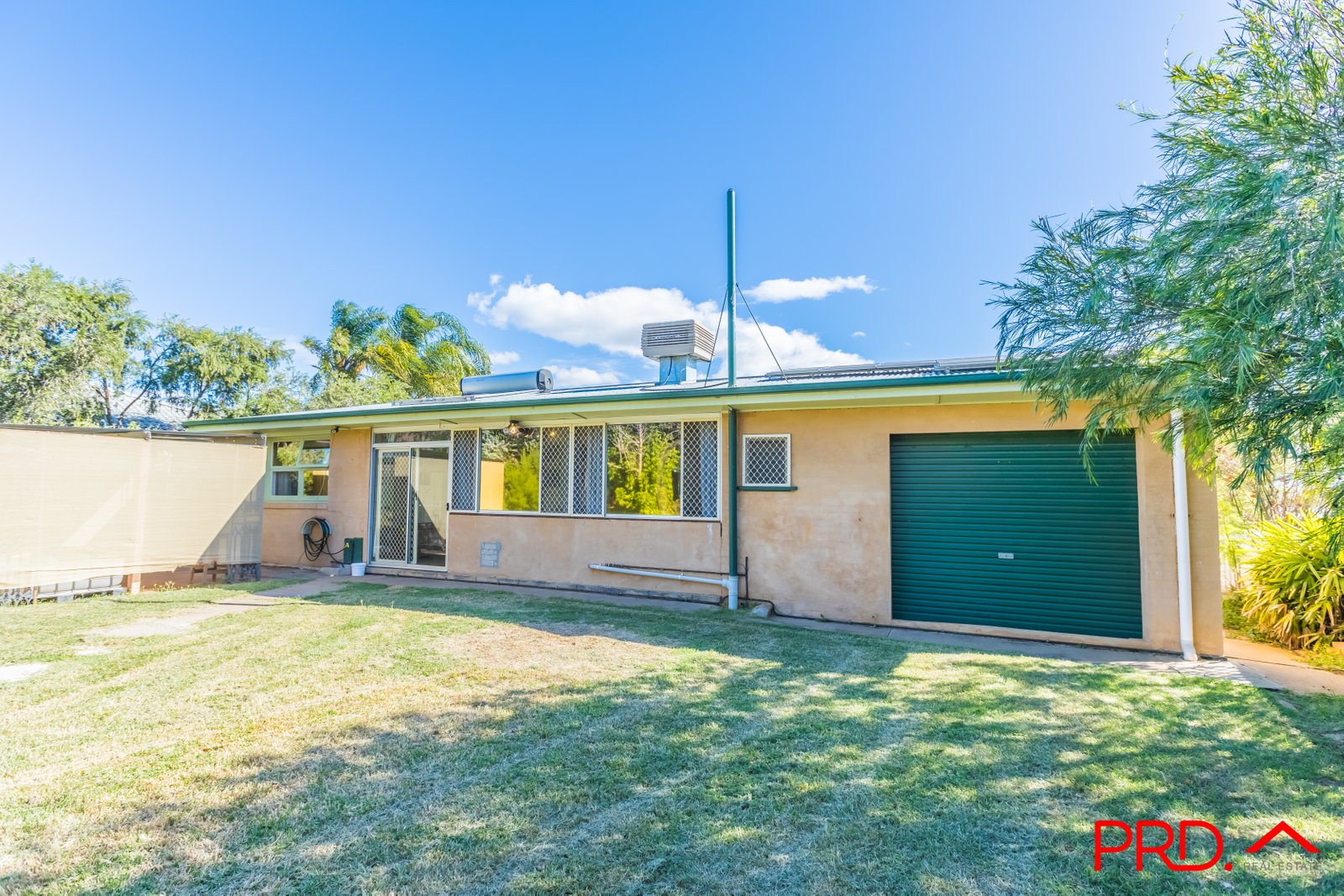 38 Manilla Road TAMWORTH 12
