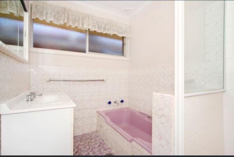 38 Margaret Street TAMWORTH 4