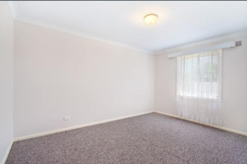 38 Margaret Street TAMWORTH 8