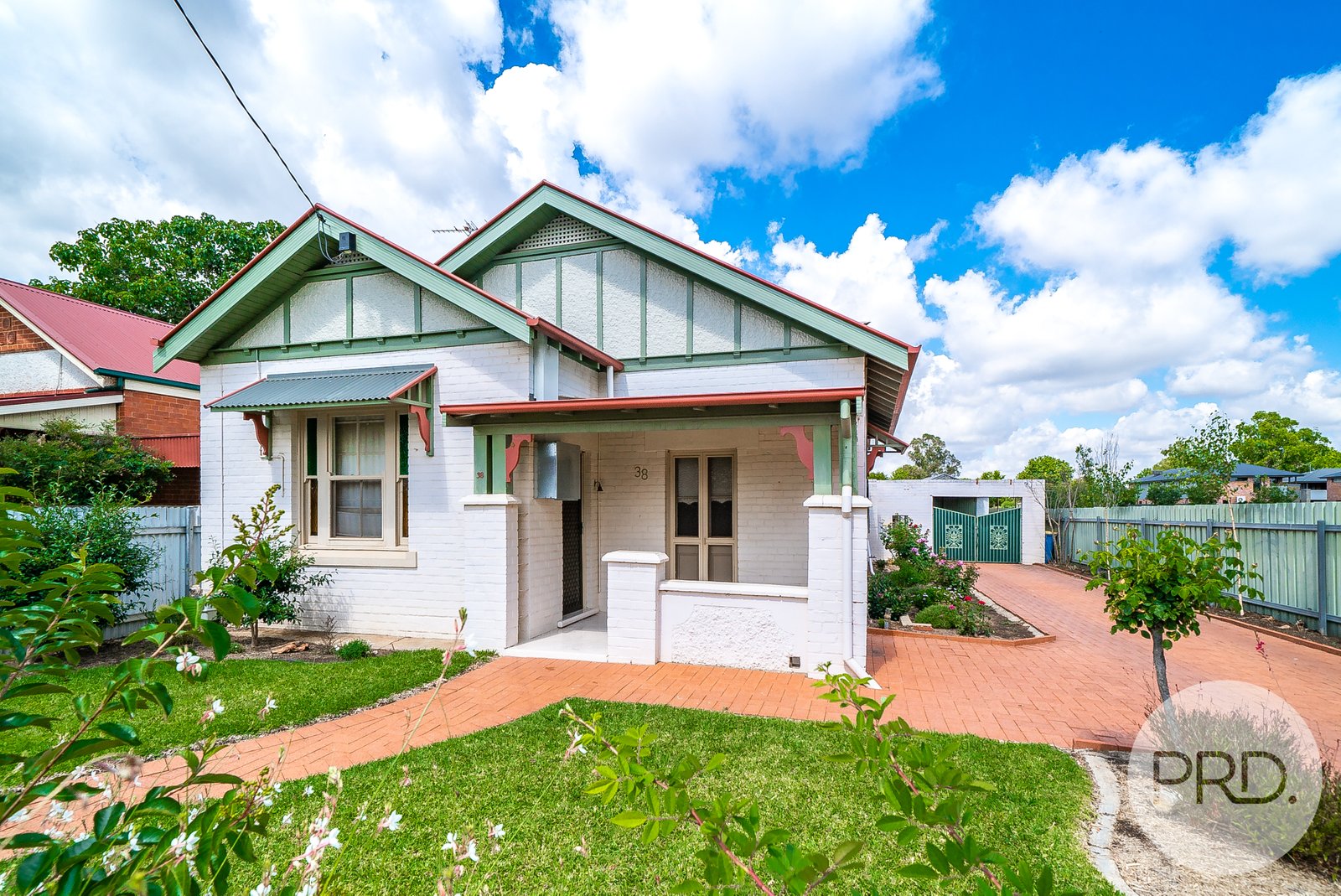 38 Mckinnon WAGGA WAGGA 1