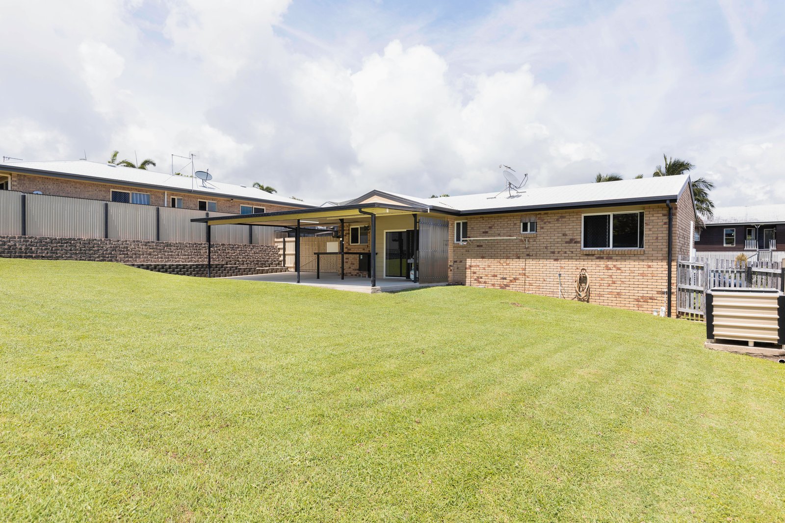 38 McLaughlin Drive EIMEO 16