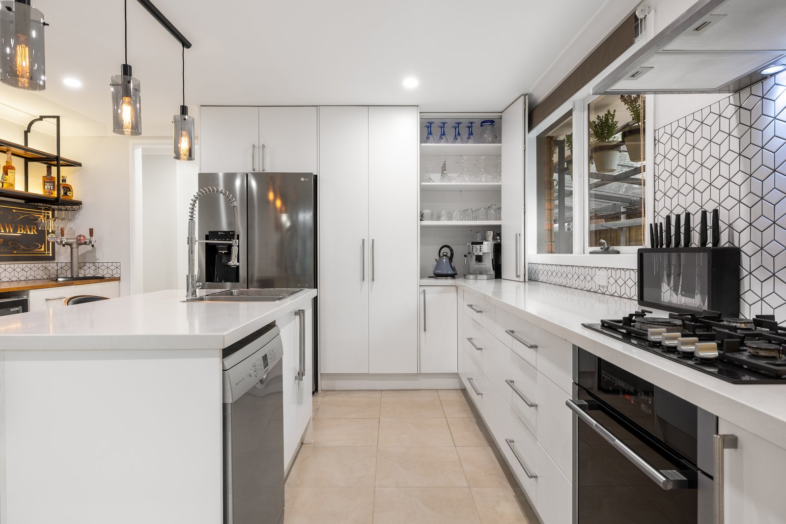Gallery: 38 Meredith Crescent