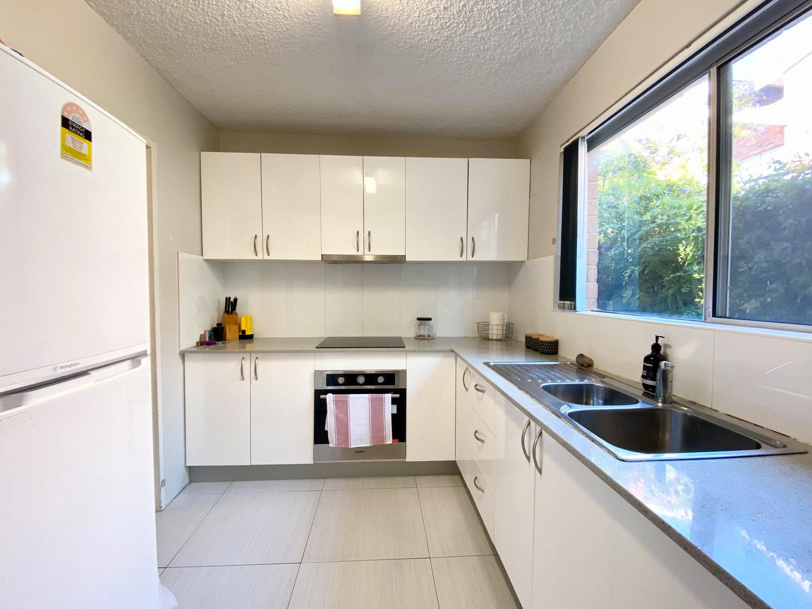 3/8 Messines Street SHOAL BAY 3