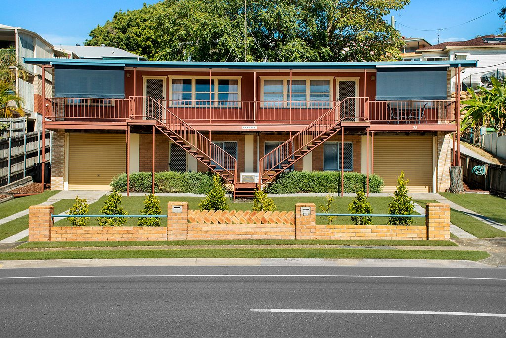 38 Miles St  COOLANGATTA 2