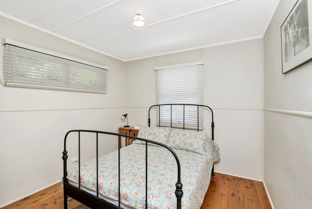 38 Miles St  COOLANGATTA 9