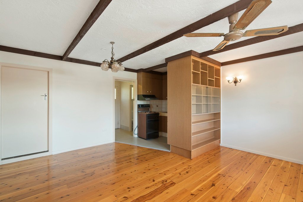 38 Miles St  COOLANGATTA 11