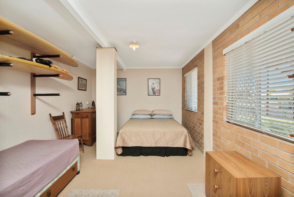 38 Miles St  COOLANGATTA 15