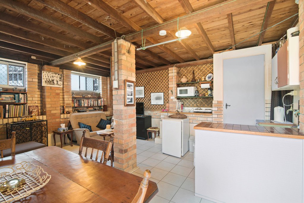 38 Miles St  COOLANGATTA 16