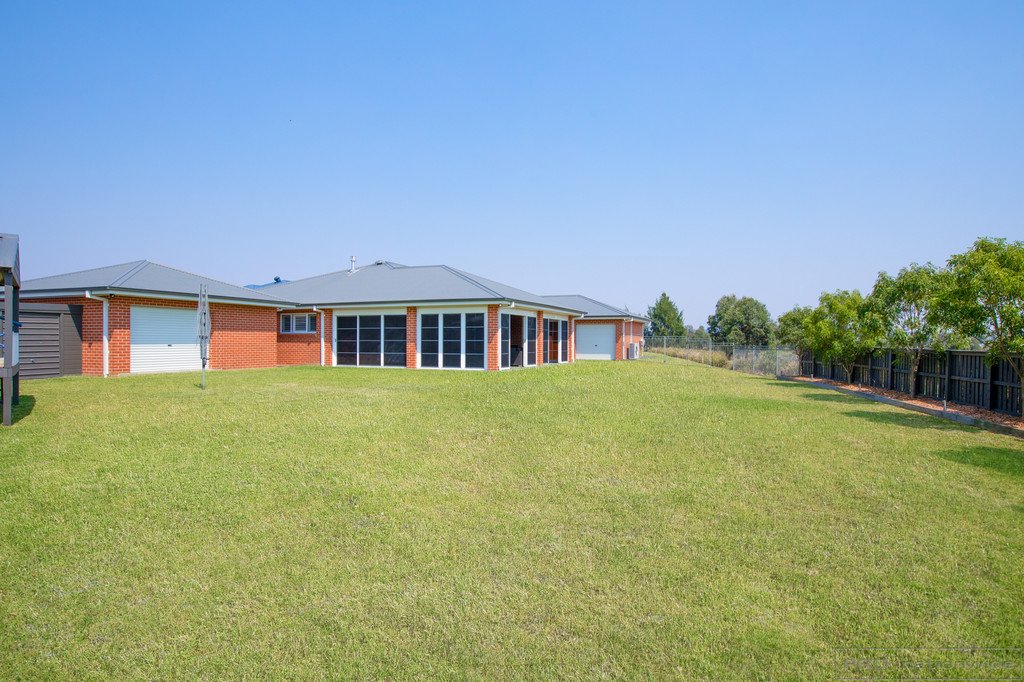 38 Mistfly Street CHISHOLM 7