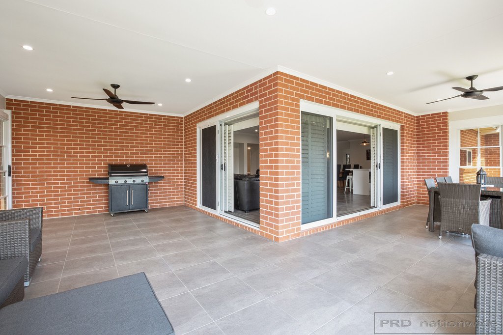 38 Mistfly Street CHISHOLM 15