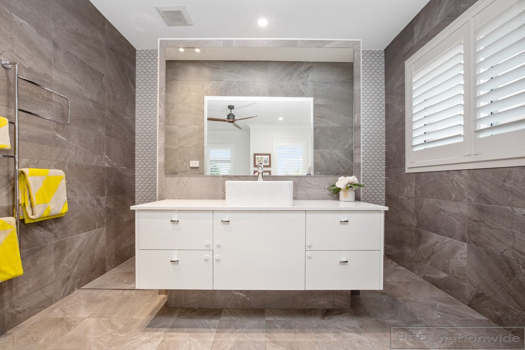 38 Mistfly Street CHISHOLM 20