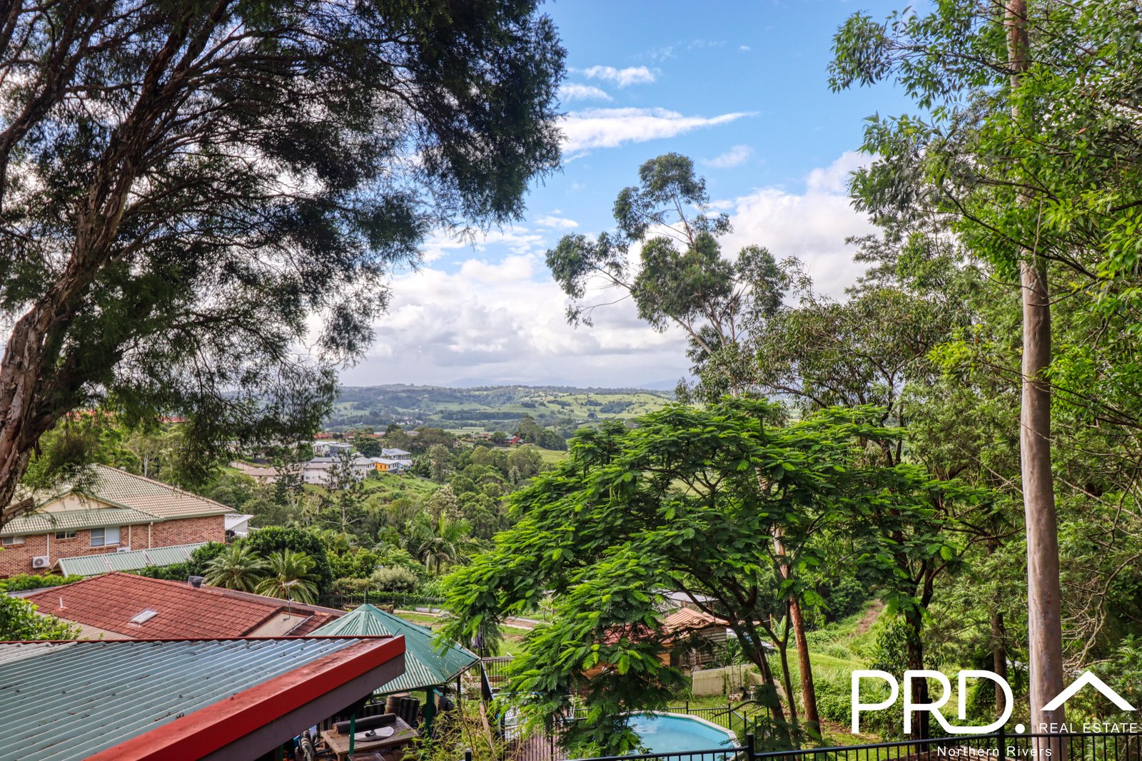 38 Mountain View Drive GOONELLABAH 2