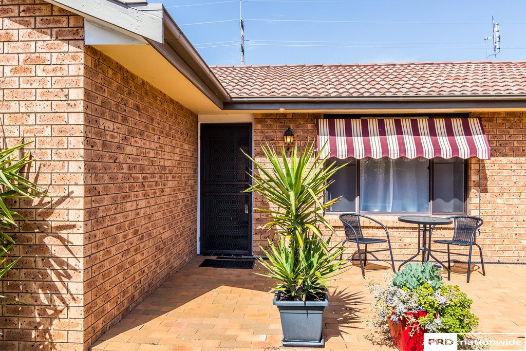 38 Mullumbimby Close TAMWORTH 3