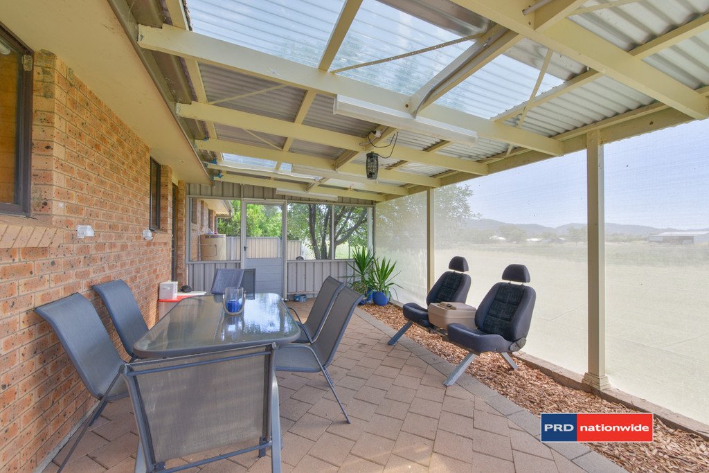 38 Mullumbimby Close TAMWORTH 9