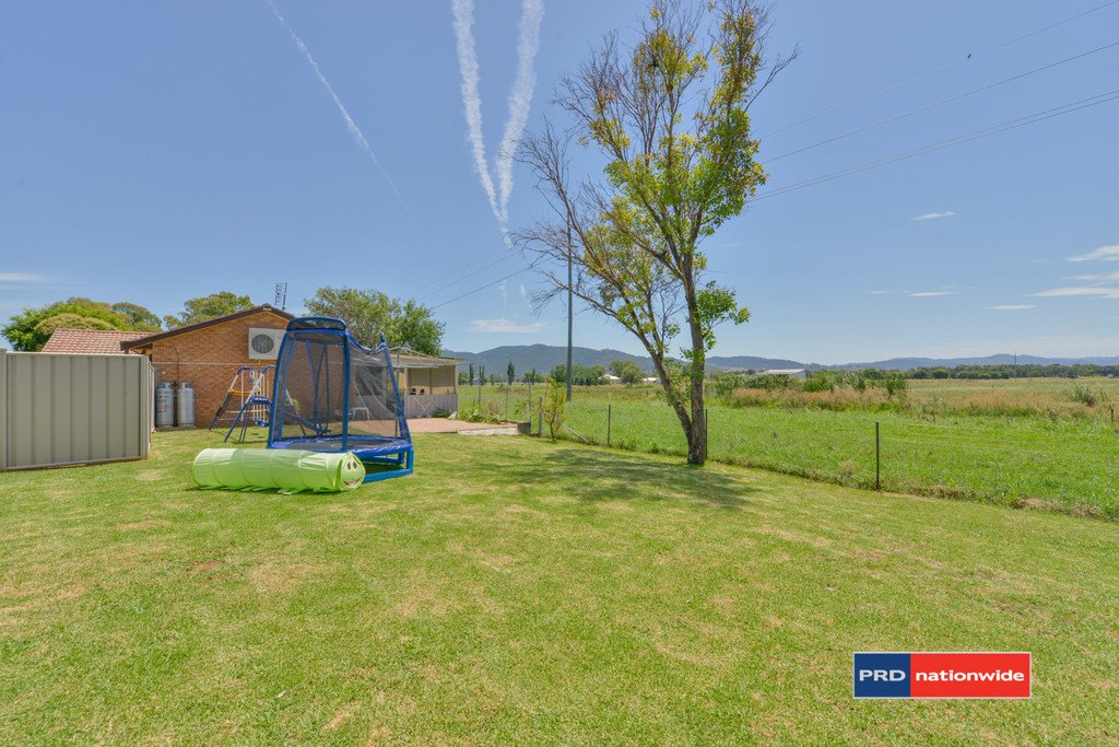 38 Mullumbimby Close TAMWORTH 10