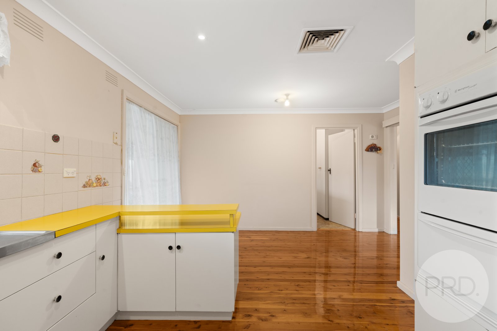 38 Norfolk Avenue LAKE ALBERT 5