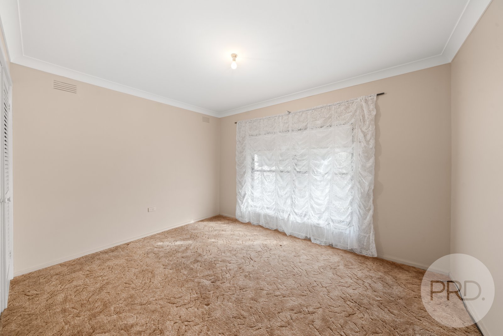 38 Norfolk Avenue LAKE ALBERT 8