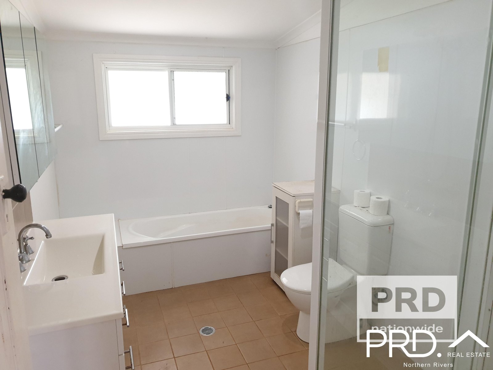 38 Oakley Ave  EAST LISMORE 11