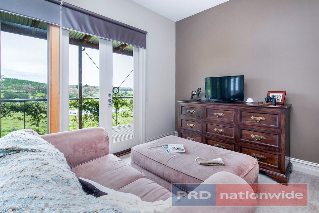 38 Old Glenelg Highway SCARSDALE 7