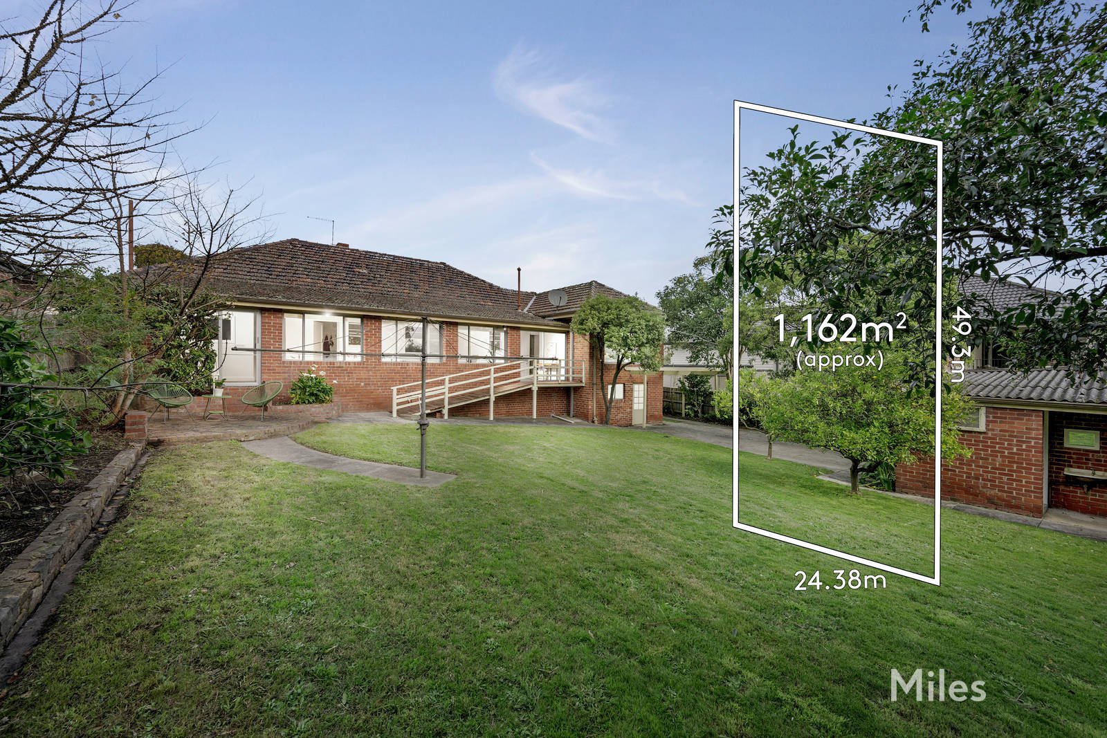 38 Otterington Grove, Ivanhoe East