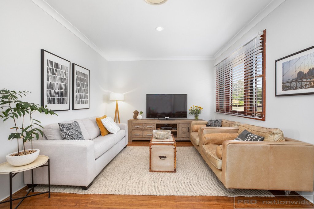 38 Pacific Crescent ASHTONFIELD 2