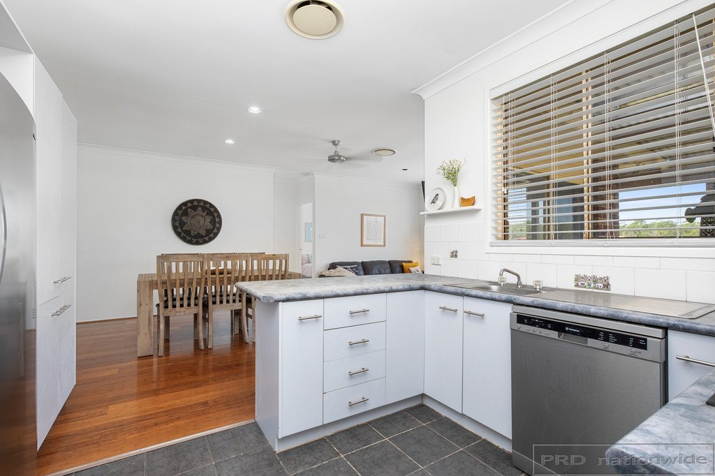 38 Pacific Crescent ASHTONFIELD 8