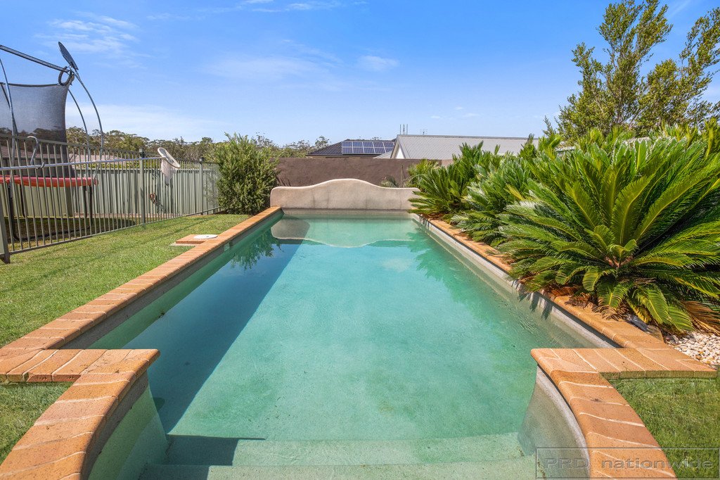 38 Pacific Crescent ASHTONFIELD 16