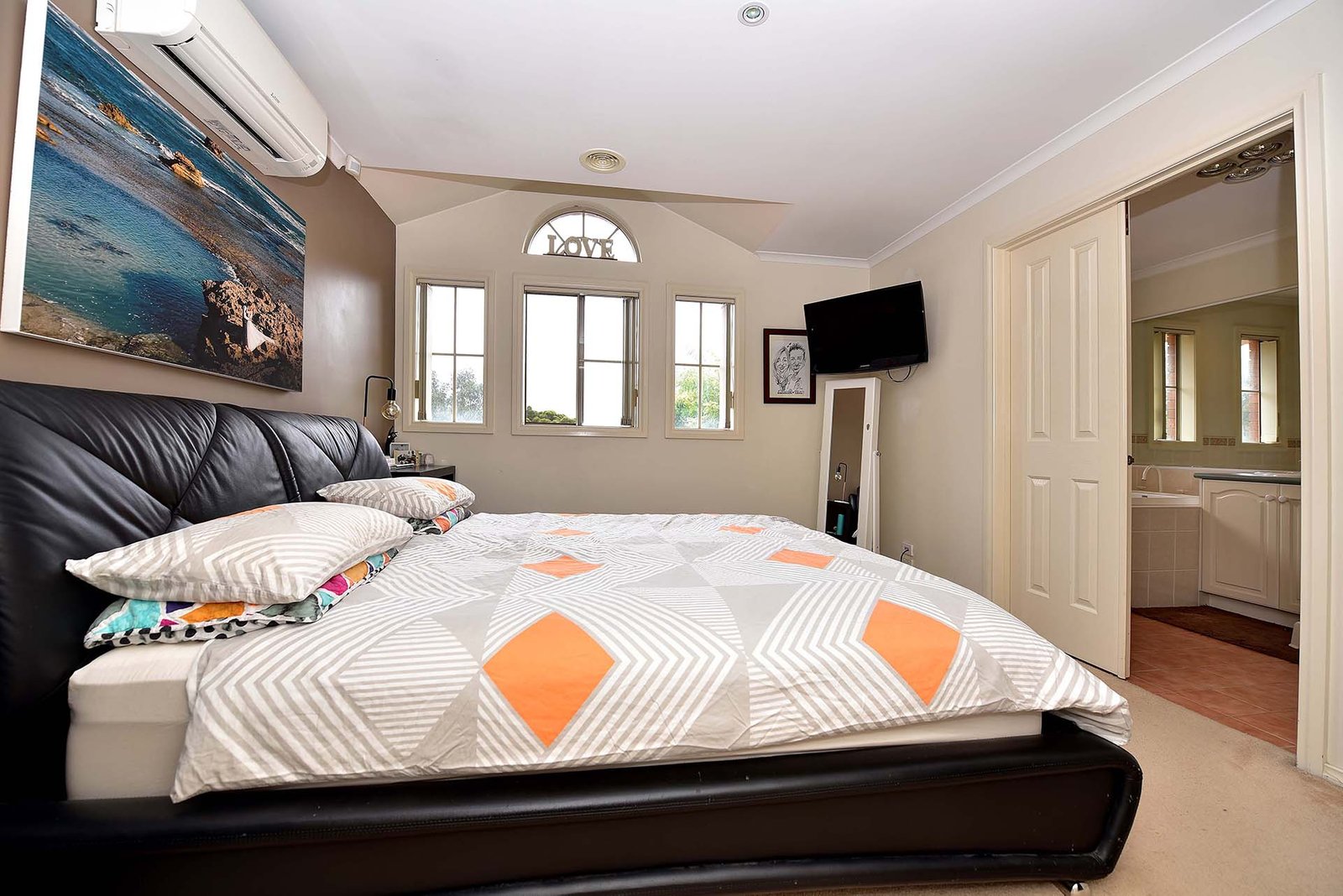 Gallery: 38 Pacific Drive