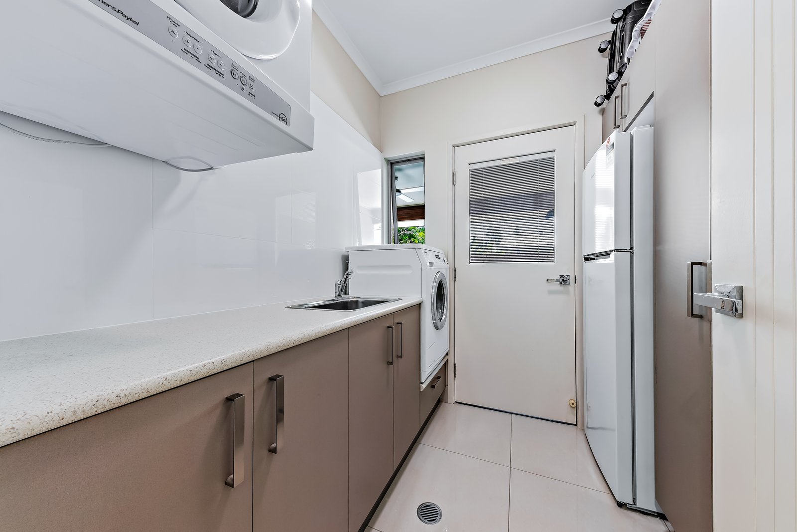 38 Parker Road CANNONVALE 15