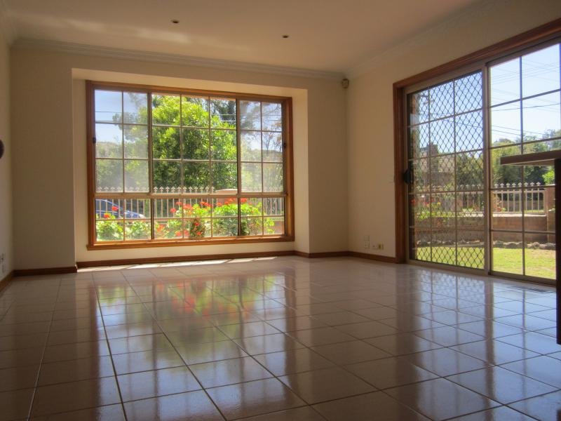 Gallery: 38 Paschal Street