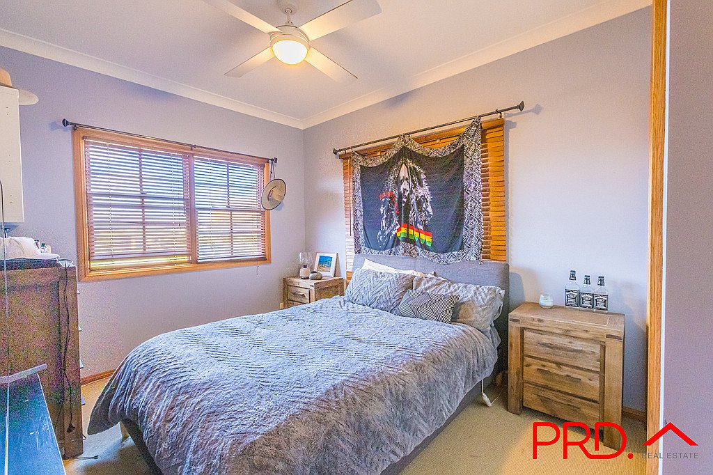 38 Peregrine Avenue TAMWORTH 6