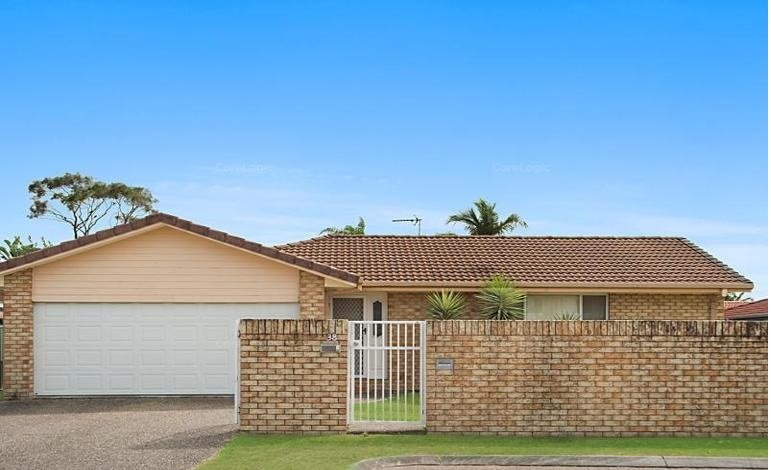 38 Pintail Crescent BURLEIGH WATERS 10