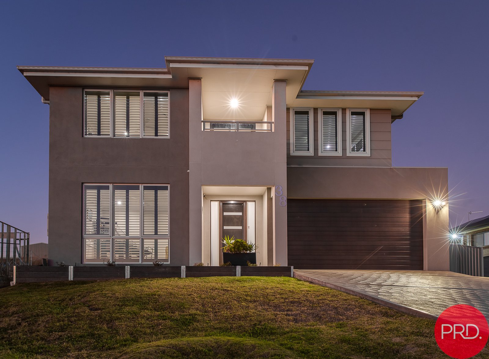 38 Plover Circuit ABERGLASSLYN 8