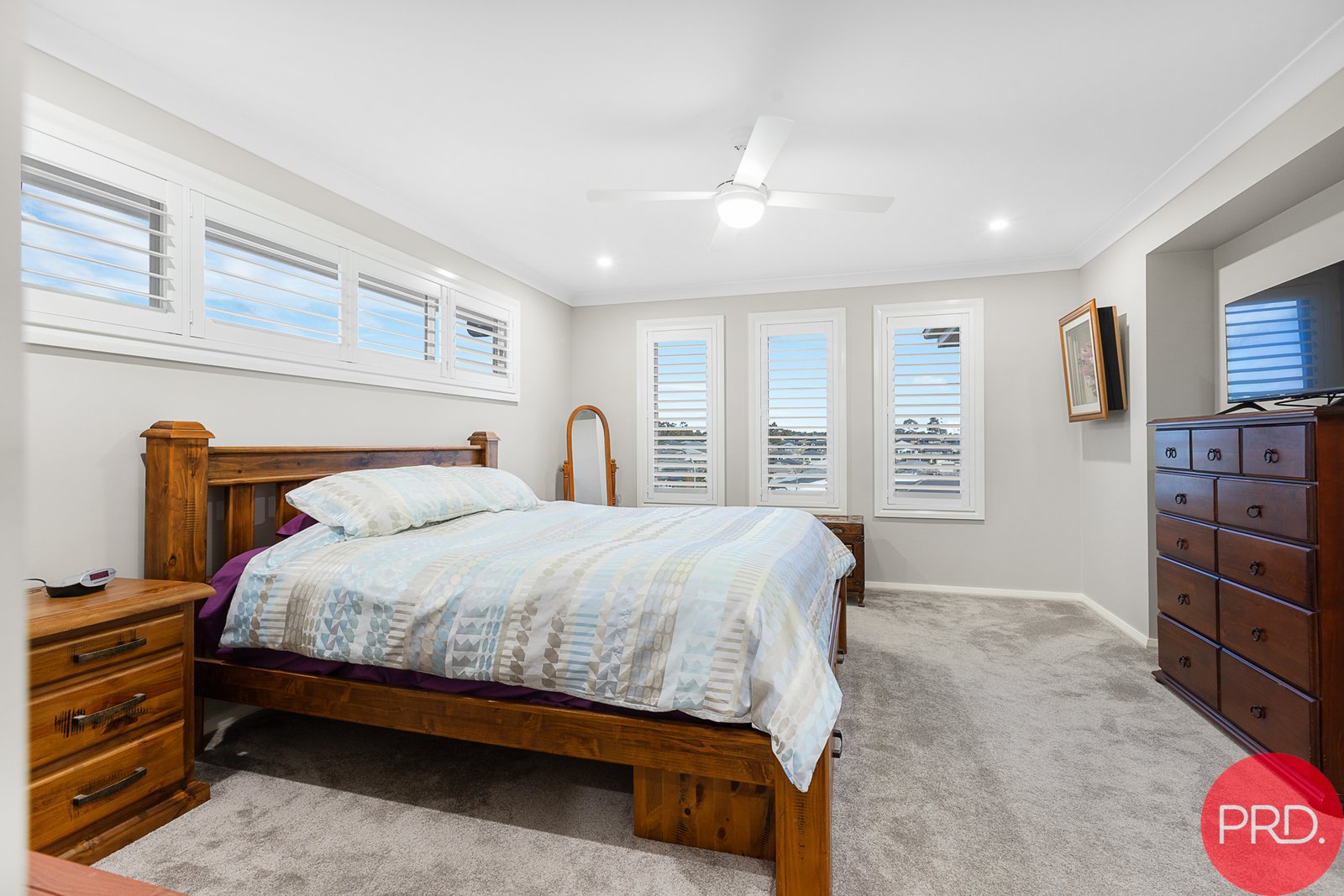 38 Plover Circuit ABERGLASSLYN 28