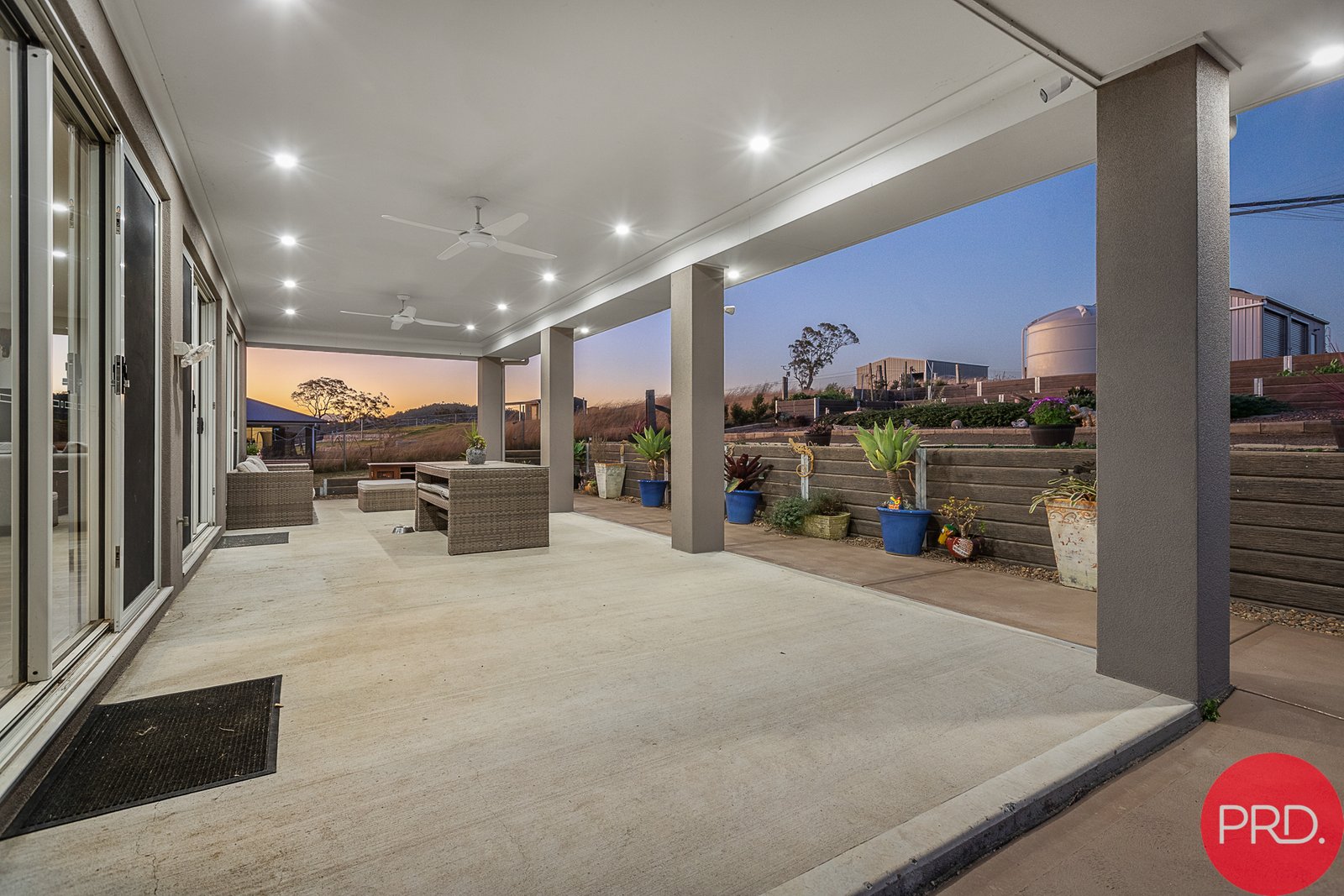 38 Plover Circuit, ABERGLASSLYN NSW 2320